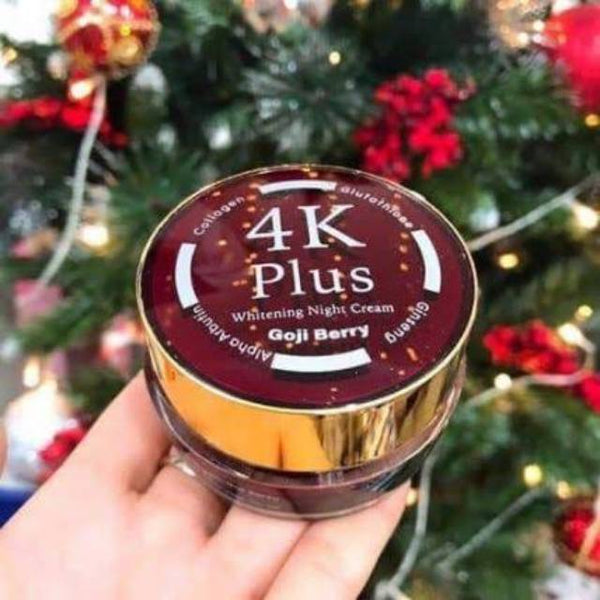4K بلس كريم الليل المبيض بخلاصة توت غوجي لتفتيح البشرة وتنقية المسام