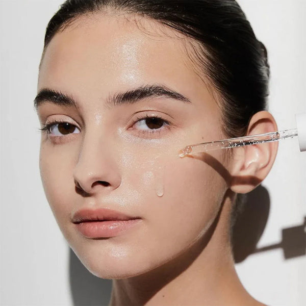 SKIN1004 أمبولة مدغشقر سنتيلا تون برايتنينغ كبسولة 30 مل